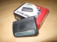 Ports 10/100Mbps Desktop Switch